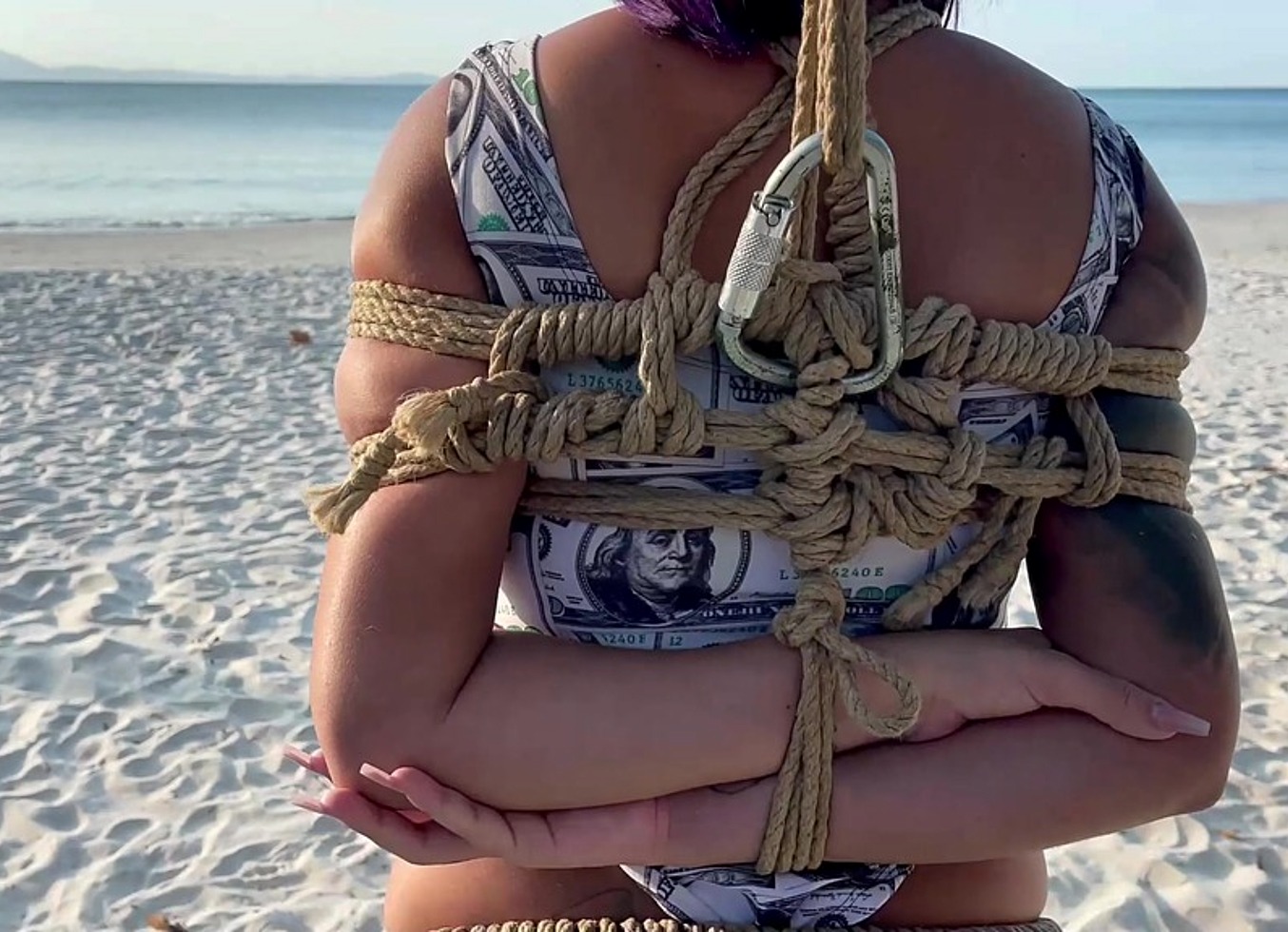 Shibari Na Beira Mar