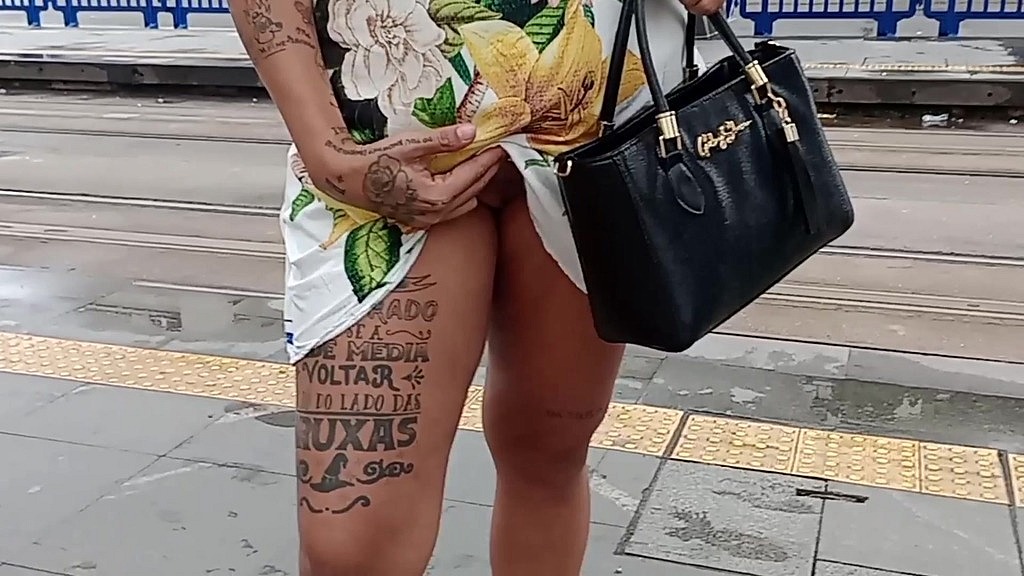 casada safada sai sem calcinha de vlt aprontando todas no rio de janeiro (Grazy Sapeca, Bruno Sapeca) casada safada sai sem calcinha de vlt aprontando todas no rio de janeiro (Grazy Sapeca, Bruno Sapeca)