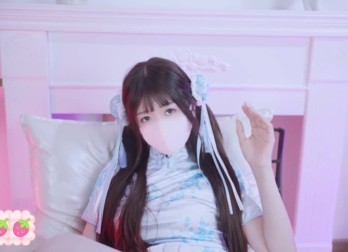 Coszhong Guo Mei Nu . Xiang Shou Bu Yi Yang De Xing AI Gan Jue . Coschinese Maiden.A Different Kind