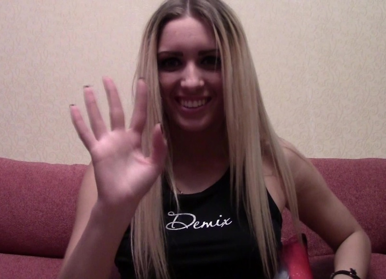 Jenny B 19 Yr Old Blonde Non-Nude Sfw Webcam