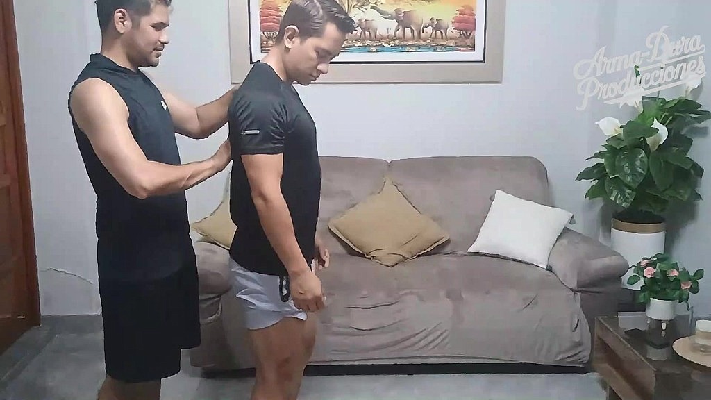 personal trainer latino (Leo Flames, Carl Beast) personal trainer latino (Leo Flames, Carl Beast)