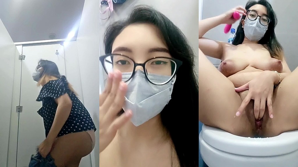 публічне шоу у ванній кімнаті з милашкою Піне (Soojean) public bathroom show with a cutie pinay (Soojean)