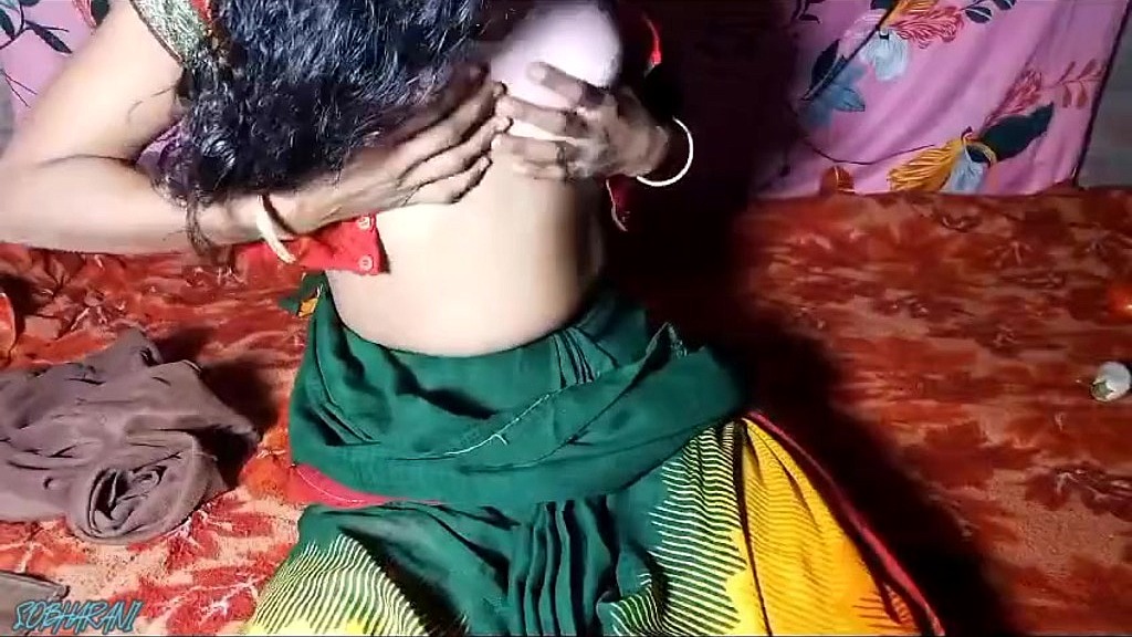 bhabhi_ke_bur_me_baigan_dalkar_chudai_kiya (Твій Джія, Усбой) bhabhi_ke_bur_me_baigan_dalkar_chudai_kiya (Your Jiya, Usboy)