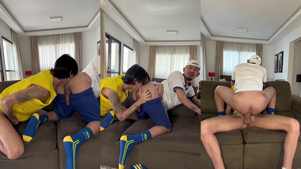 fui assistir o jogo na casa de um amigo dotado. o brasil nao ganhou mas pelo menos sentei na pica gigante dele e ainda ganhei leitada no cu - parte ii (Vega Triplex, O Brasileirinho) fui assistir o jogo na casa de um amigo dotado. o brasil nao ganhou mas pelo menos sentei na pica gigante dele e ainda ganhei leitada no cu - parte ii (Vega Triplex, O Brasileirinho)