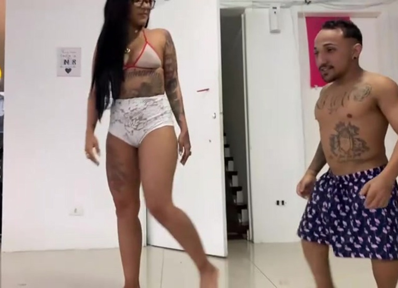 Amanda Souza Arregando De Tanto Pica