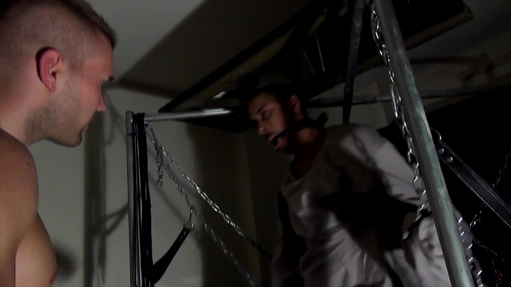 good black slut fucked hard by jordan fox on a sling (Enzo Akira, Jordan FOX) good black slut fucked hard by jordan fox on a sling (Enzo Akira, Jordan FOX)
