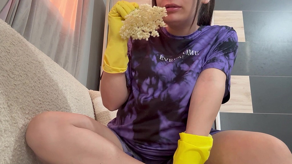 i m allergic to elderflower. suddenly my sneezing from masturbating stopped. (Amayamori) i m allergic to elderflower. suddenly my sneezing from masturbating stopped. (Amayamori)