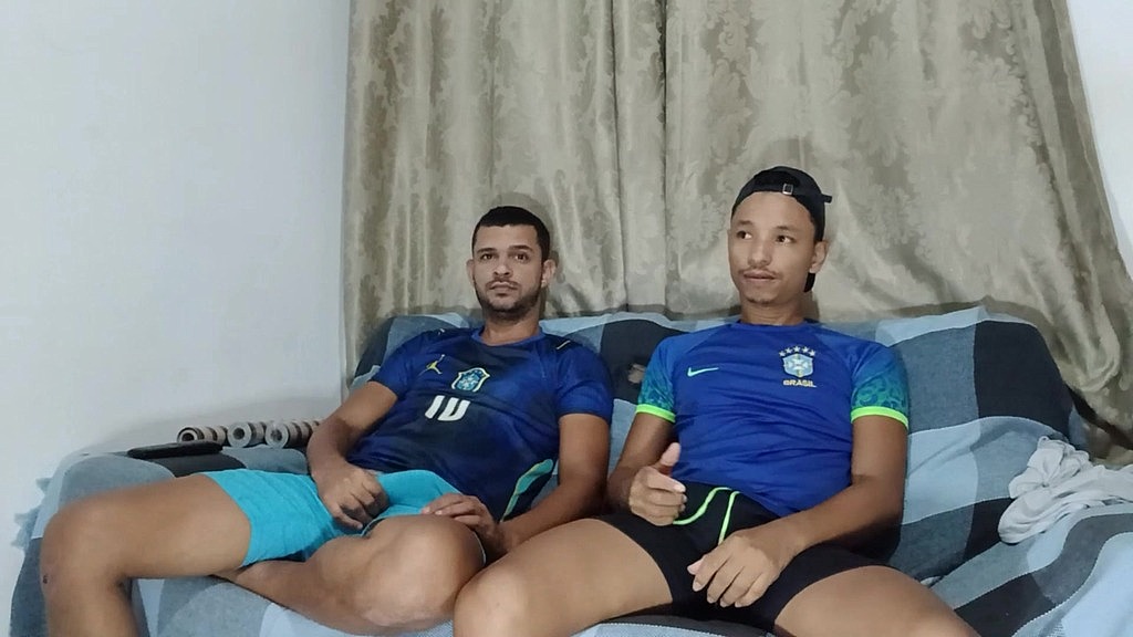 brotheragem no intervalo do jogo (Felipesouza19, Yuriputao) brotheragem no intervalo do jogo (Felipesouza19, Yuriputao)