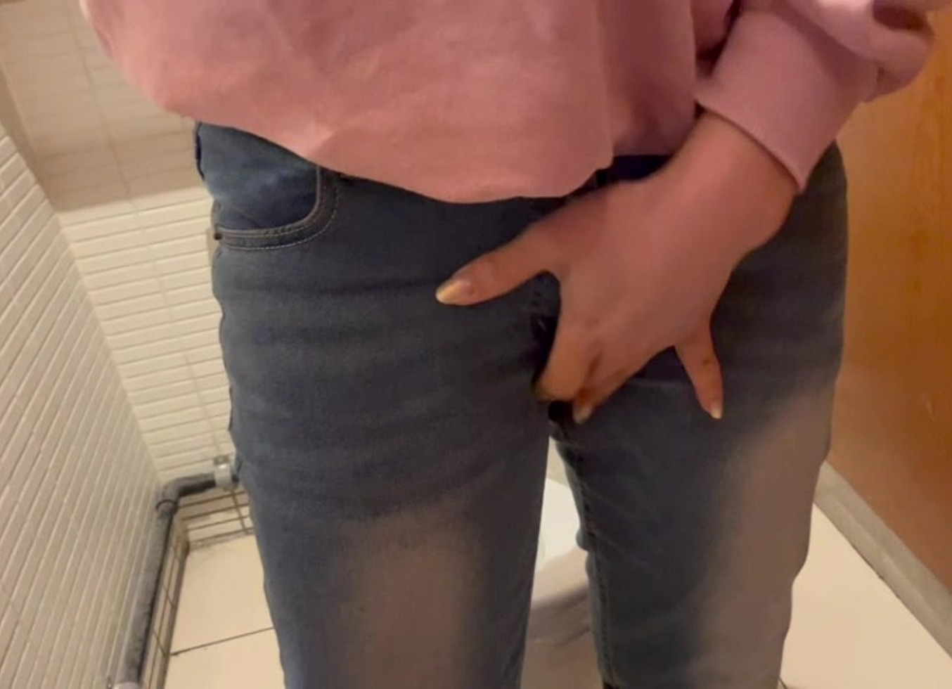 Jin Ri Molin Detooreshiteruren Gairunonionani-Shiteyatsutehaikenaikotonixing Fen Surunu Zi Osheng