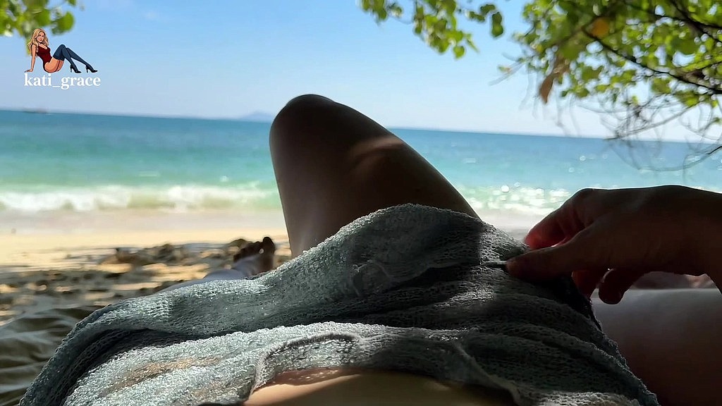 i paid a stranger on the beach to let me touch him and film it (Sensualblondex, Nice) i paid a stranger on the beach to let me touch him and film it (Sensualblondex, Nice)