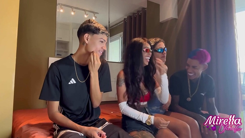 Mirellaoficialx, Brinquedo ator, Dutrasura, Jair Allves: virgem comendo duas gostosas pela primeira vez com o amigo junto (AnalVids.com) virgem comendo duas gostosas pela primeira vez com o amigo junto (Mirellaoficialx, Brinquedo ator, Dutrasura, Jair Allves)