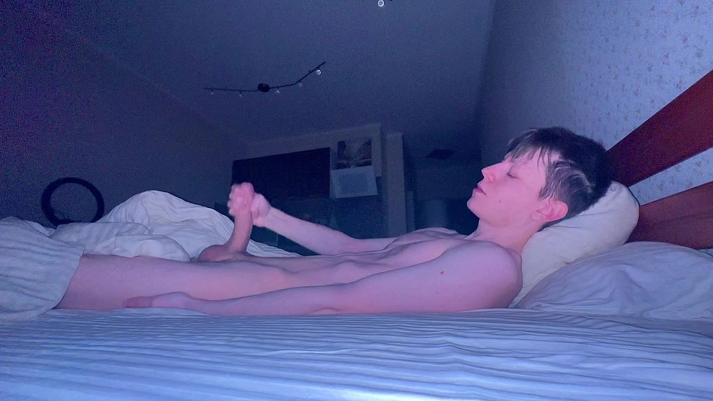 fast and rough jerk off when you only have a few minutes (Evgeny Twink) fast and rough jerk off when you only have a few minutes (Evgeny Twink)