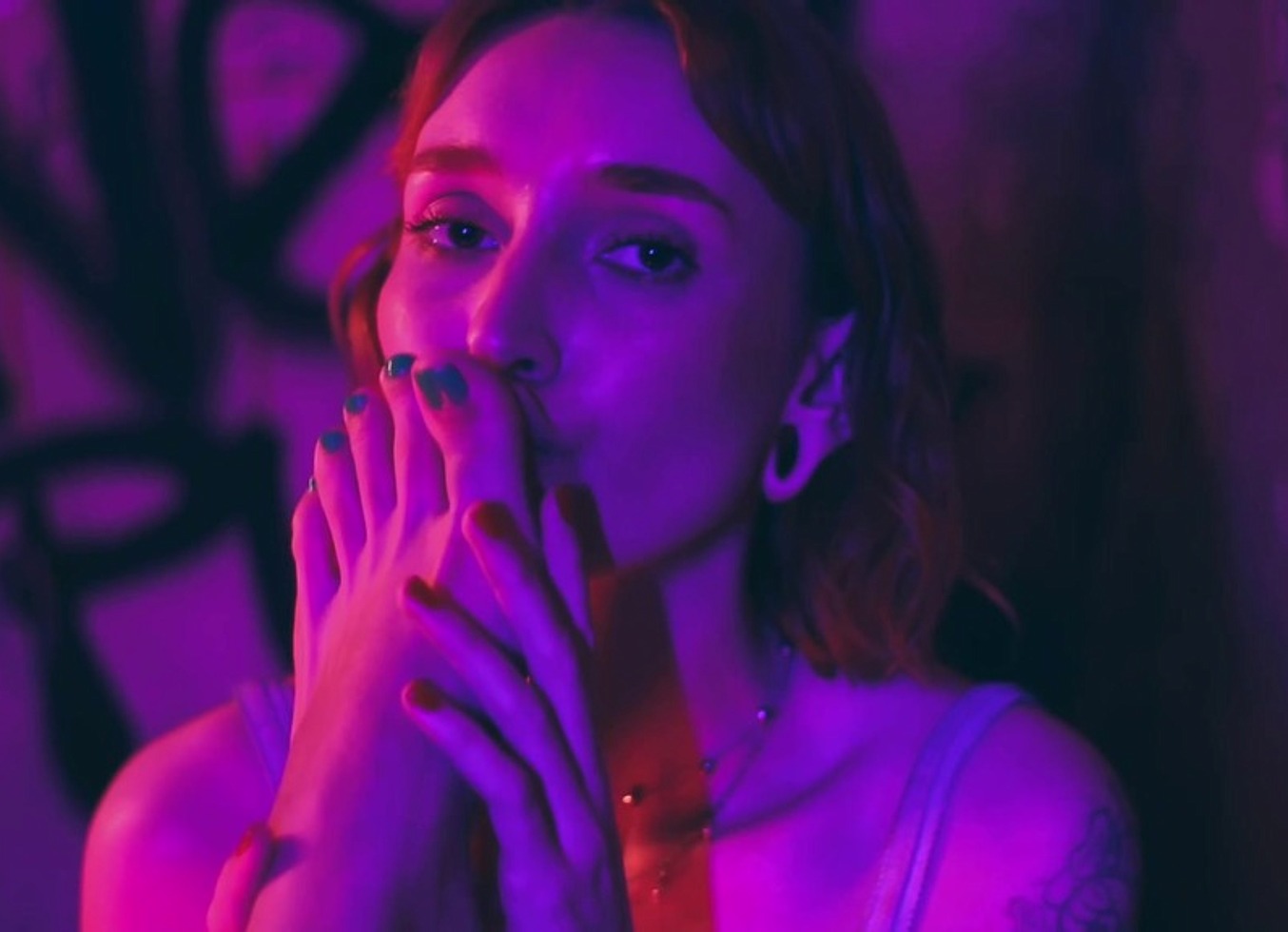 These Girls Are Horny For Feet And Tickling Fetish