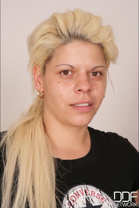 Blondie and her Biggins! #1