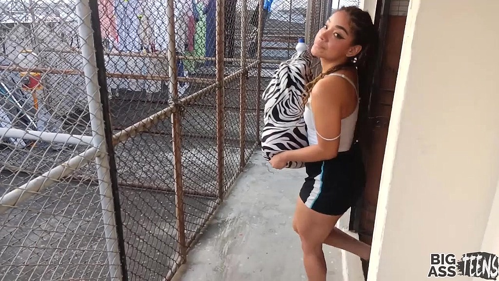 while i m going to wash my clothes on the roof, my uncle is waiting for me to fuck (Kate Michelle, Jose, Carlo, Sara Lauder) while i m going to wash my clothes on the roof, my uncle is waiting for me to fuck (Kate Michelle, Jose, Carlo, Sara Lauder)
