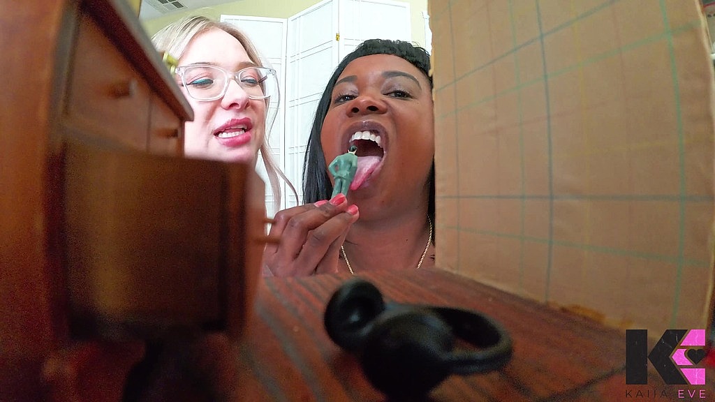 giantess hunters punish & vore misbehaved tinies (Kaiia Eve, Queen Ava) giantess hunters punish & vore misbehaved tinies (Kaiia Eve, Queen Ava)