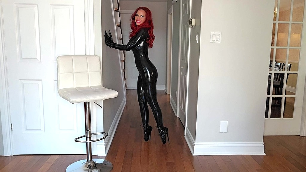 walking on fetish ballet boots (Bianca Beauchamp) walking on fetish ballet boots (Bianca Beauchamp)