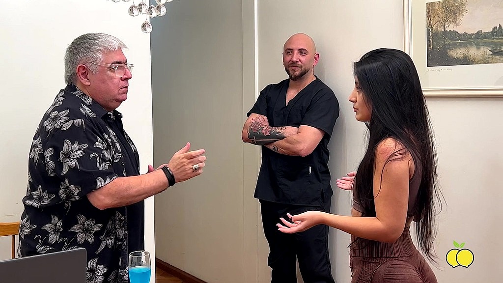 my husband calls a professional to take care of my ass and he cum on my face (Limonproducciones7, Gigi, Dami) my husband calls a professional to take care of my ass and he cum on my face (Limonproducciones7, Gigi, Dami)