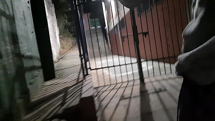 SEXO COM MORADOR DE RUA DA PRACA PERTO DE MINHA CASA.