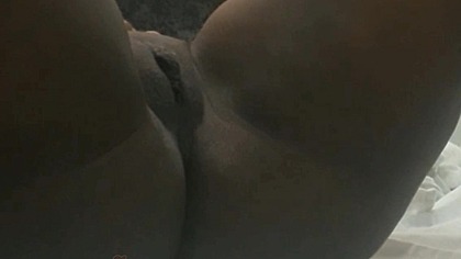 Gozando gostoso na buceta da preta