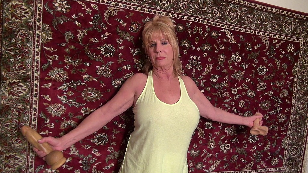 against the background of the rug (Rae Hart) against the background of the rug (Rae Hart)