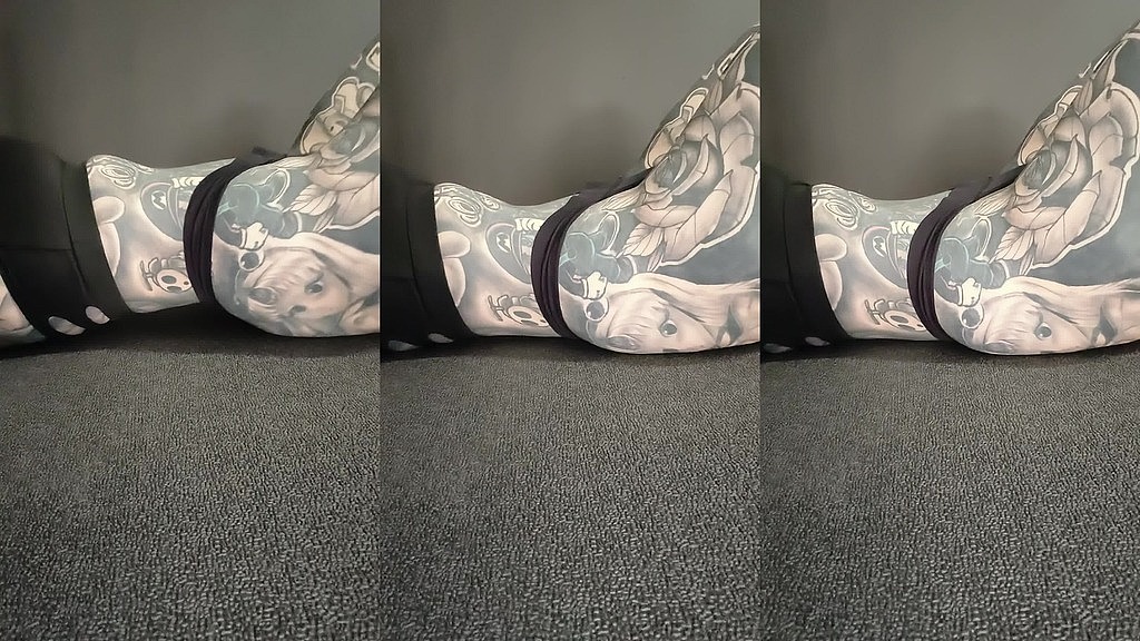 abs in panties (Melody Radford, D Hub) abs in panties (Melody Radford, D Hub)
