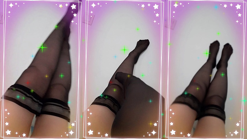 renifle mes bas sale chien (Clarafeet7) renifle mes bas sale chien (Clarafeet7)