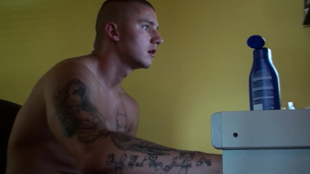 home video - duro jerks off his dick at home over porn - blowjob (Duro) home video - duro jerks off his dick at home over porn - blowjob (Duro)