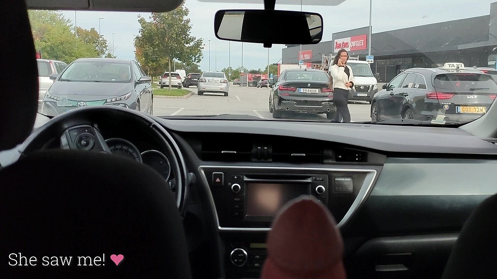 миготливі незнайомці з моєї машини попалися та скінчили (ErikkaLove) flashing strangers from my car got caught and cumshot (ErikkaLove)