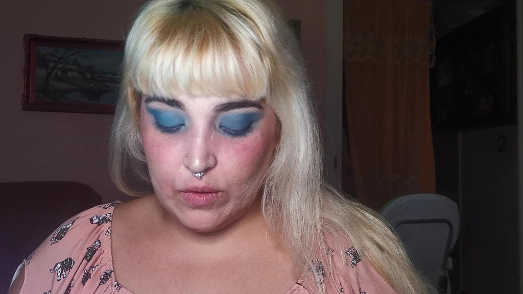 make up (Uruguaya) make up (Uruguaya)