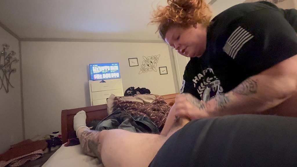 sexy roxy gives great handjob and blow job (Roxycrimson, Kingshyt6in) sexy roxy gives great handjob and blow job (Roxycrimson, Kingshyt6in)
