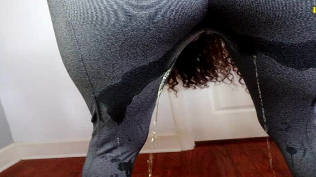 bailey paige and ginary both need the bathroom female pee desperation (Bailey Paige, Ginary) bailey paige and ginary both need the bathroom female pee desperation (Bailey Paige, Ginary)