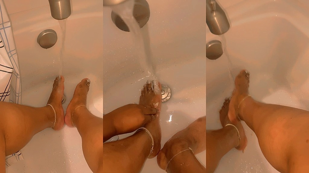 clean, smooth & ready to be adored (Hicktownhoochi) clean, smooth & ready to be adored (Hicktownhoochi)