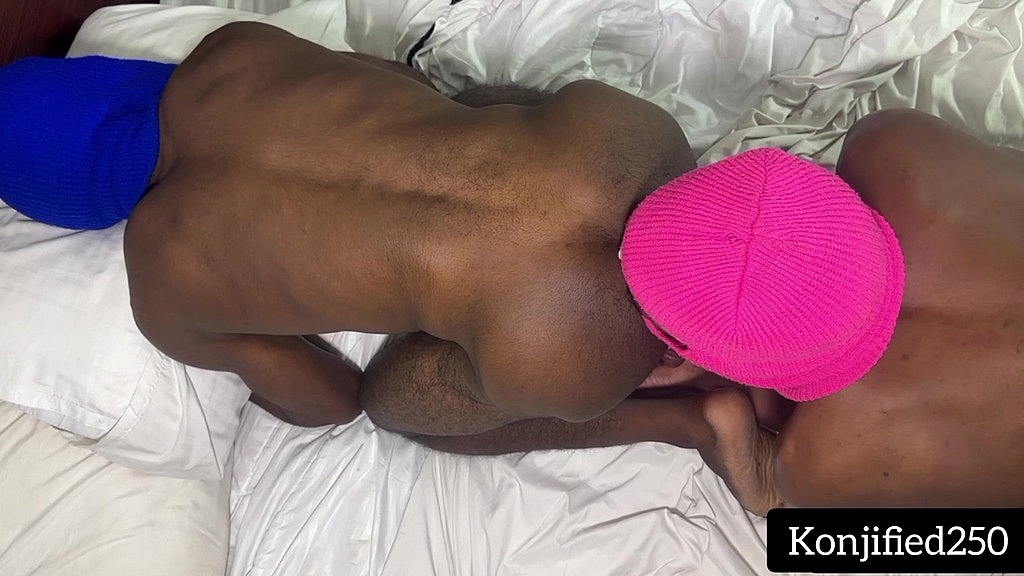 my horny straight friend asked me to eat his ass (TmyFrequeVille, Nikeyemm) my horny straight friend asked me to eat his ass (TmyFrequeVille, Nikeyemm)