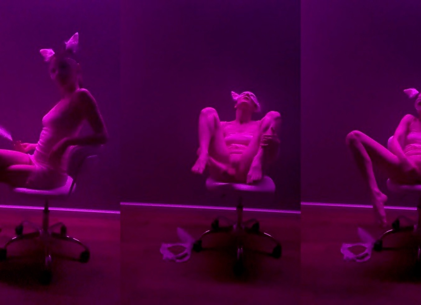 Sexy Bunny Is Playing With Her Pussy