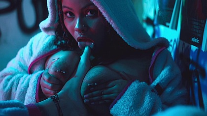 Lesbian Babe Worshiping Her Girlfriend's Feet