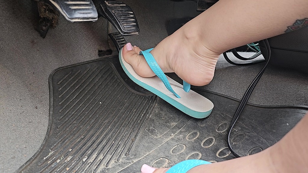 flip flops hard start (M4ndy) flip flops hard start (M4ndy)