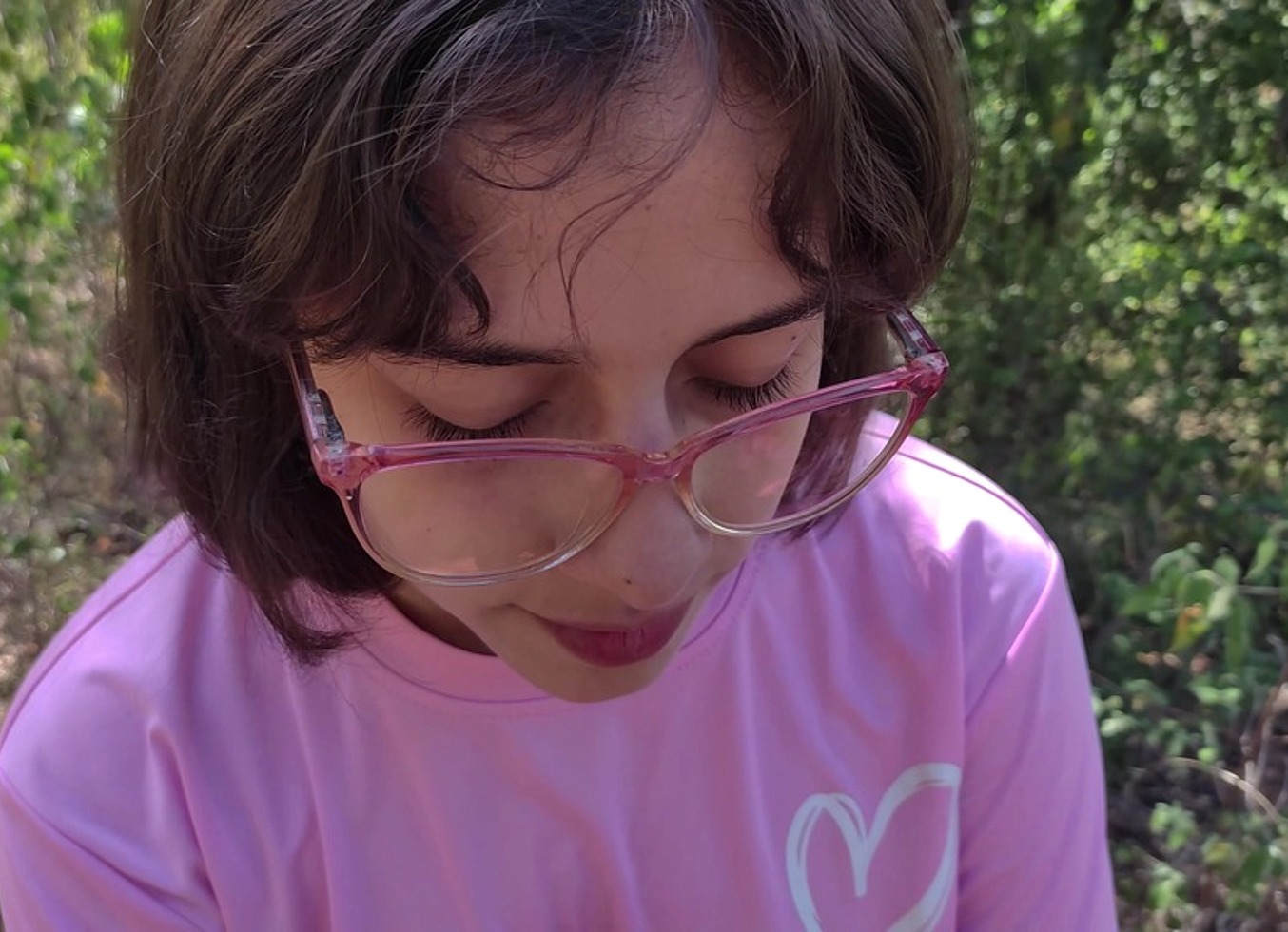 Latina Teen Gives A Blowjob In The Woods