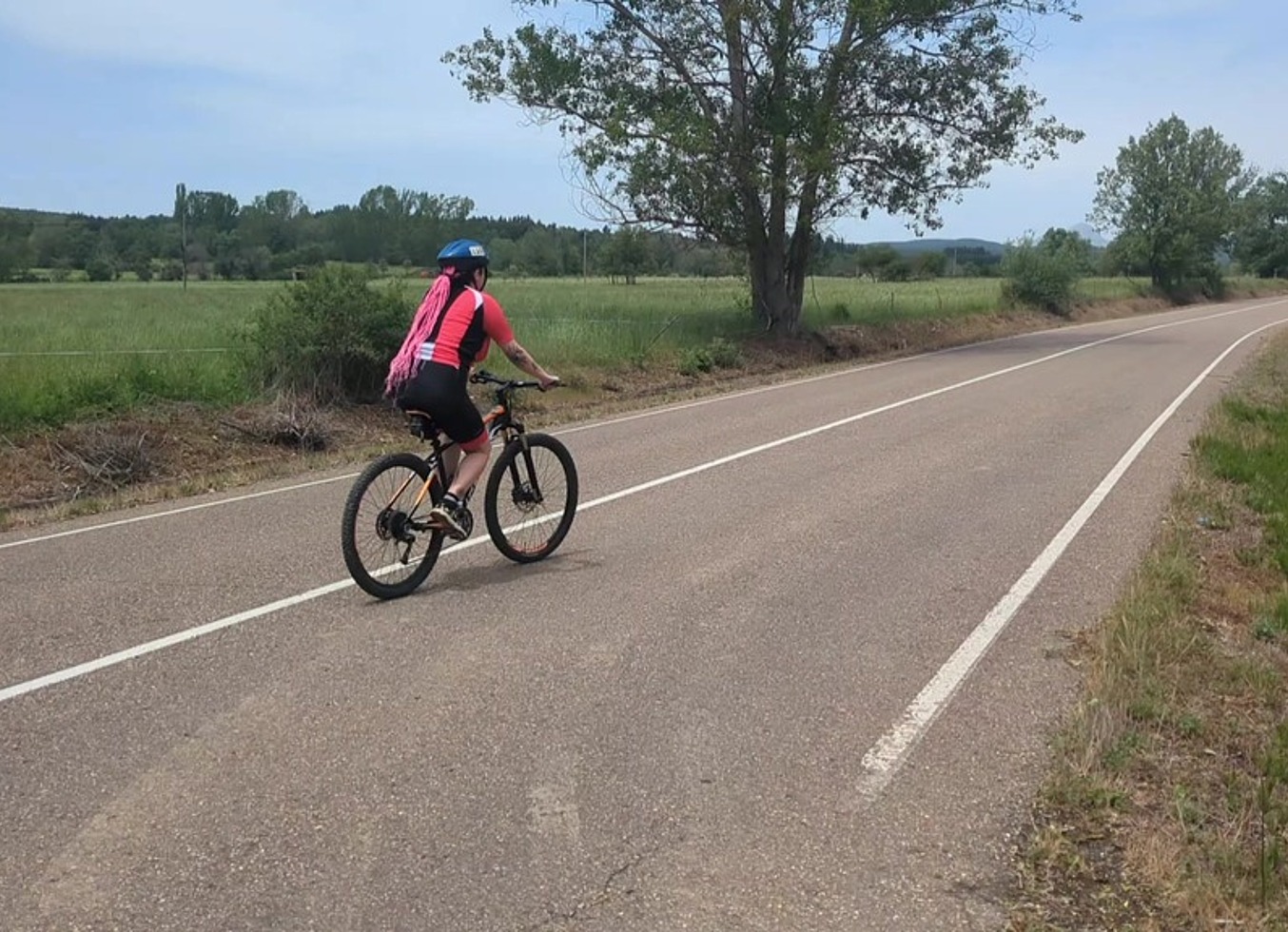 Two Hot Cyclists Meet On The Road
