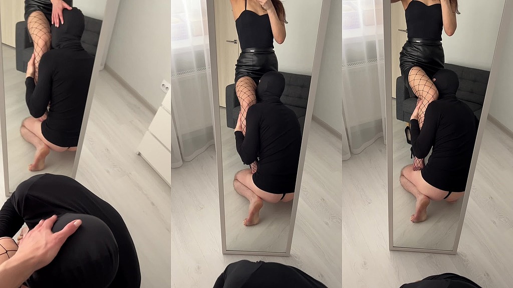 today i will allow the slave to kiss my feet in fishnets (Alisa Lovely, Eric Nuts) today i will allow the slave to kiss my feet in fishnets (Alisa Lovely, Eric Nuts)
