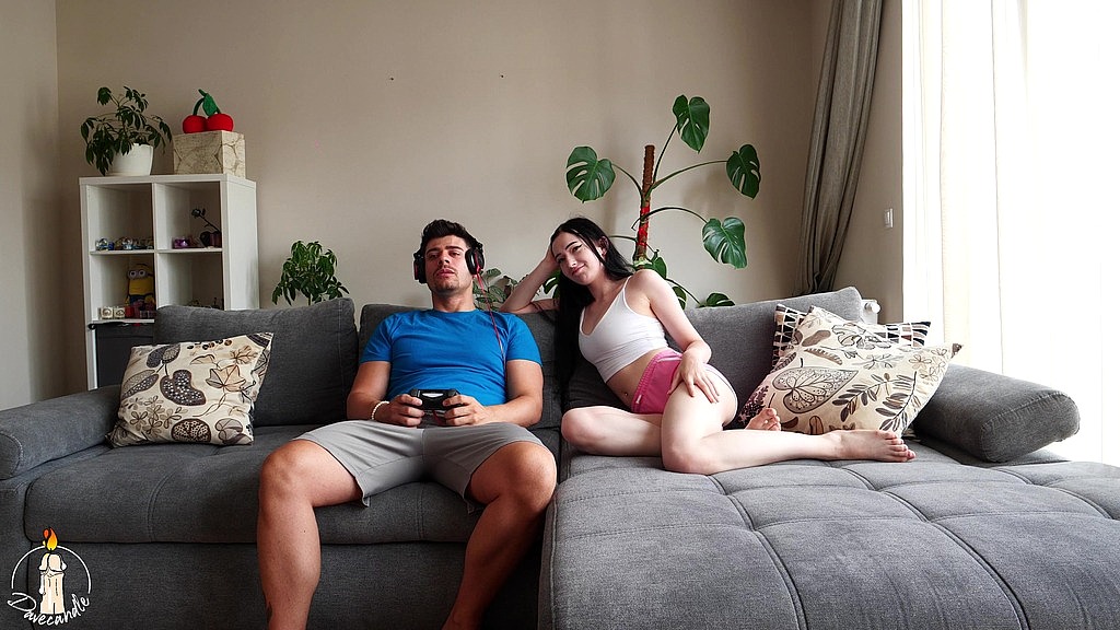 Дейв Кендл, Брітні Датч: брудний анальний сперма в жопе для мініатюрної шльондри з глибоким минетом з дупи в рот (AnalVids.com) filthy anal creampie for petite slut ass to mouth deepthroat (Dave Candle, Britney Dutch)