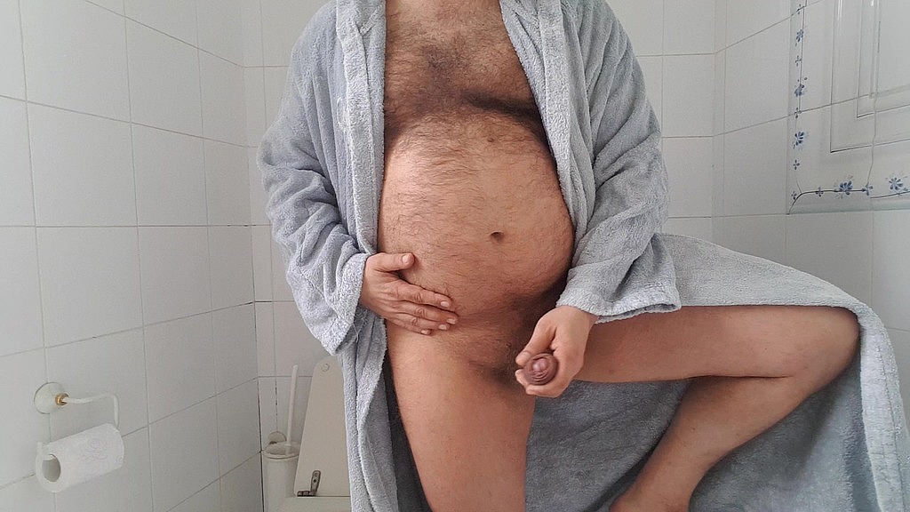 bear in a bathrobe (GianGinestra) bear in a bathrobe (GianGinestra)