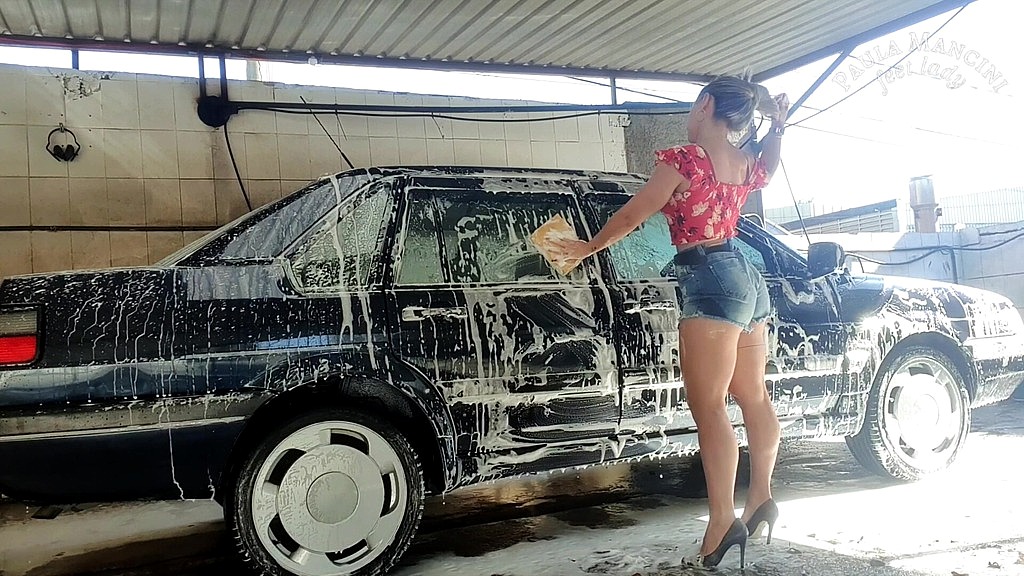 sexy pumping - wash car (Paula Mancini) sexy pumping - wash car (Paula Mancini)
