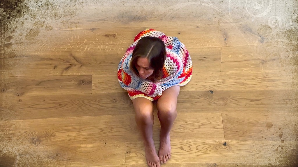 shrunk, naked and embarrassed. please giantess let me go? (Wamgirlx) shrunk, naked and embarrassed. please giantess let me go? (Wamgirlx)