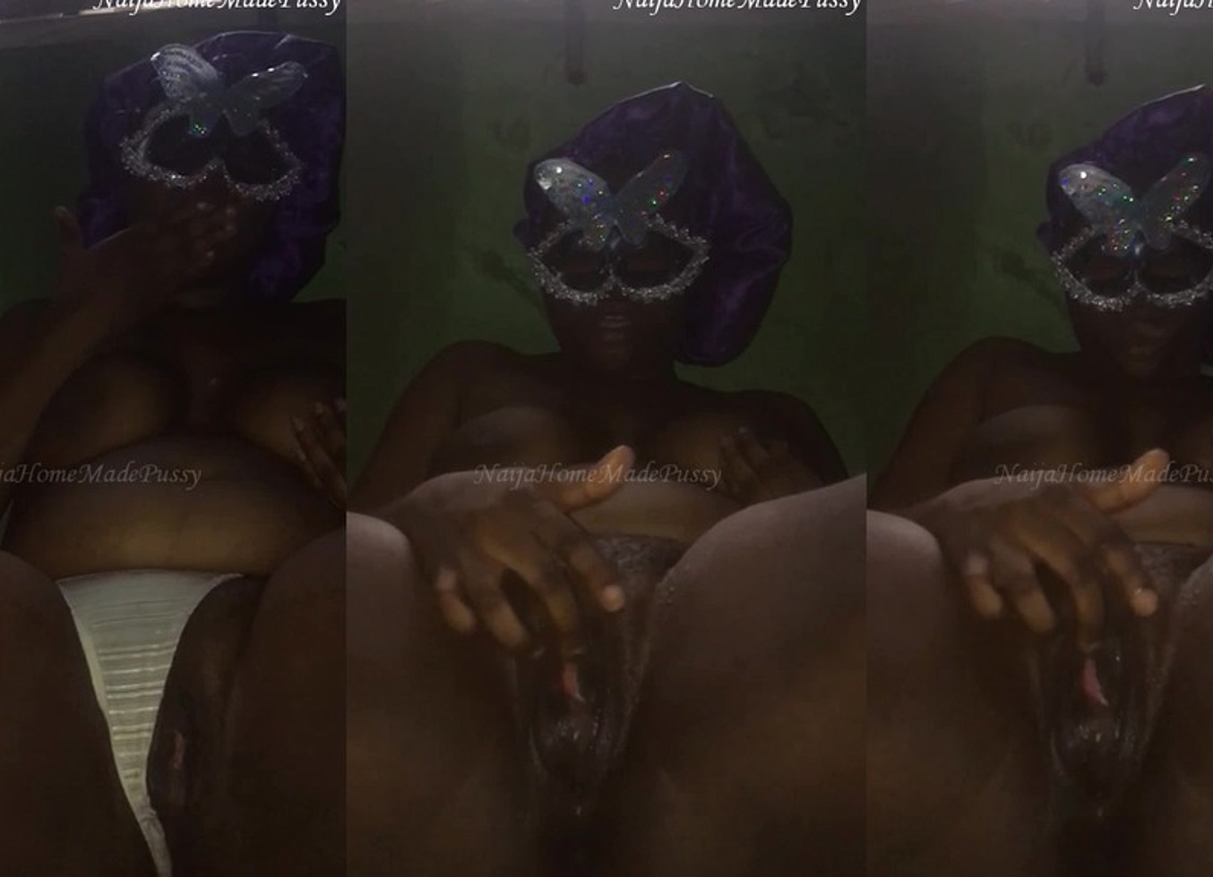 Squirty Naija Bitch Rubs Pussy Hard