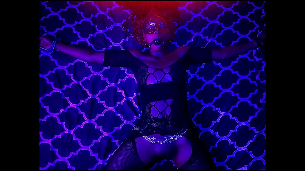**bedbound** tied up n gagged up lettin master whip n punish me!!! ive been a veerrryy bhad bitch!! (Jake Drillinhall, Chocolate bae X) **bedbound** tied up n gagged up lettin master whip n punish me!!! ive been a veerrryy bhad bitch!! (Jake Drillinhall, Chocolate bae X)