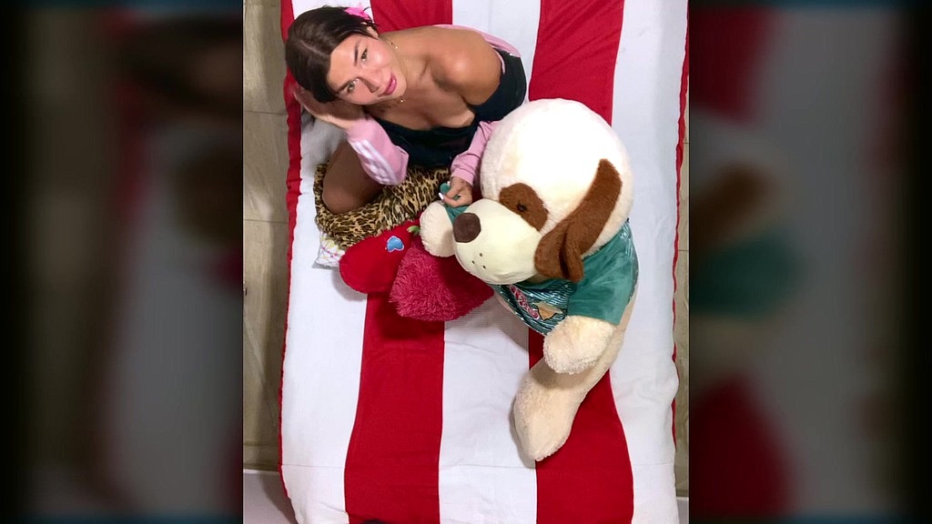 ts angelique monroe - a little fun with my toy dog (Ts angelique) ts angelique monroe - a little fun with my toy dog (Ts angelique)