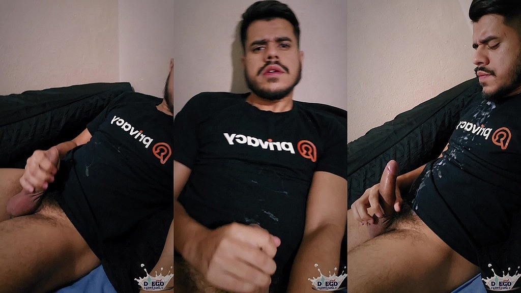 gozando na camiseta (Ferrazonly) gozando na camiseta (Ferrazonly)