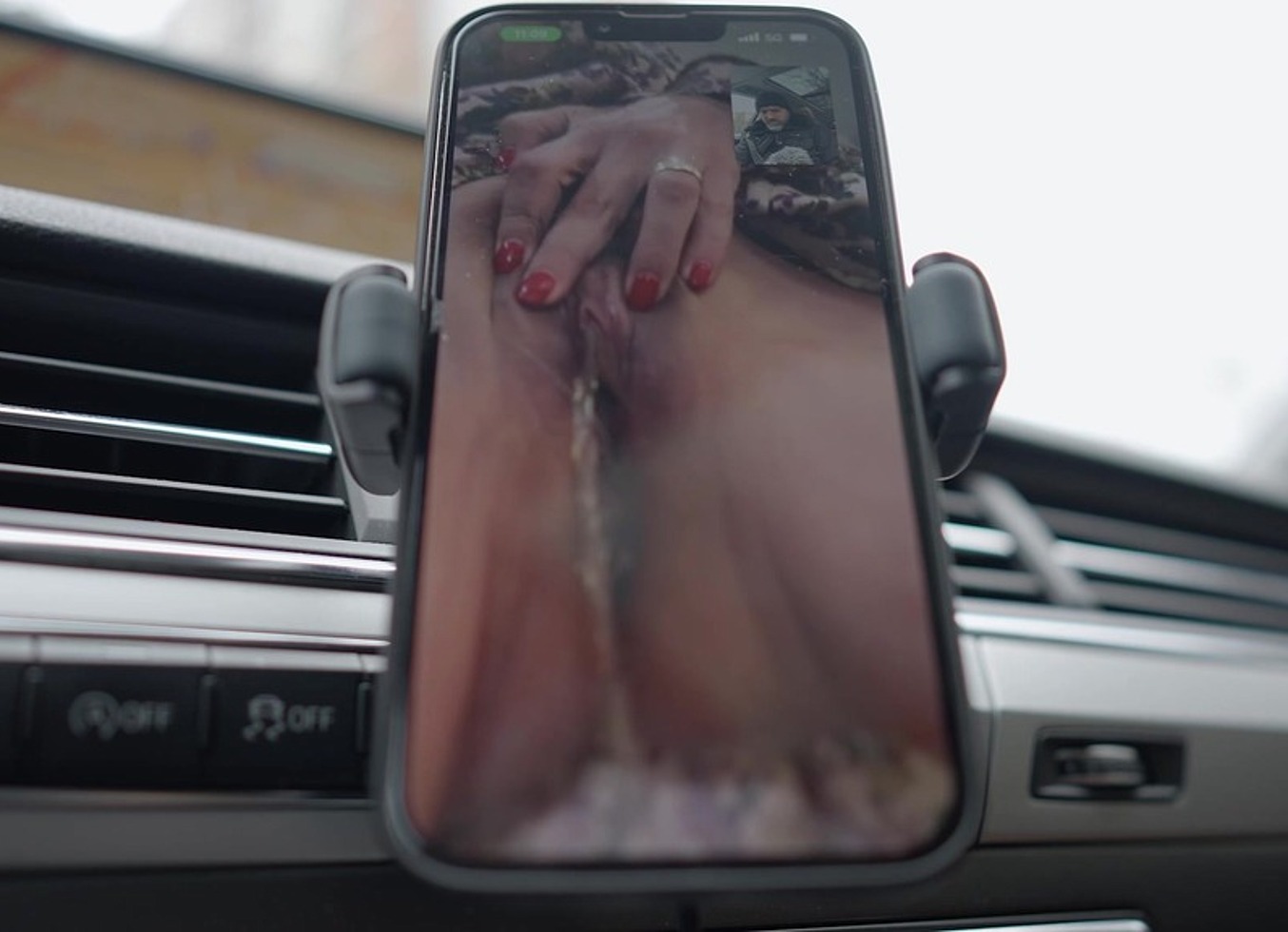 Pissing Beautiful Blonde Housewife Surprises Her Man