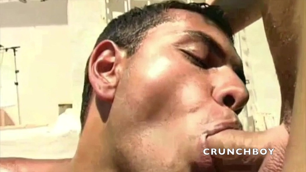 hetero baise son pote gay en mode bareback juste pour se vider les couilles (Eden Frost, Juan Perez) hetero baise son pote gay en mode bareback juste pour se vider les couilles (Eden Frost, Juan Perez)